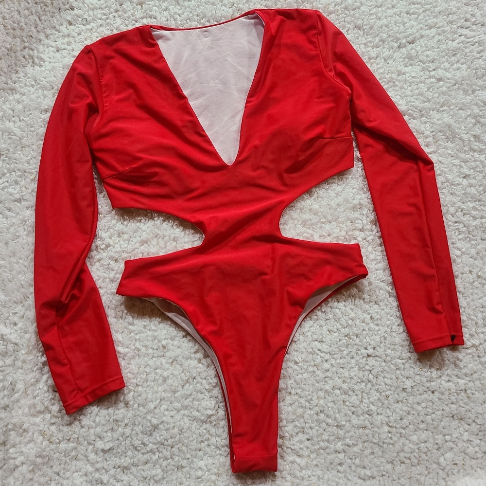 One piece thong swimsuit| Size M| New